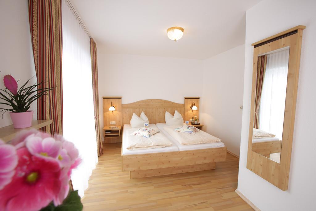 Hotel Am Kureck Bad Wiessee Exterior photo